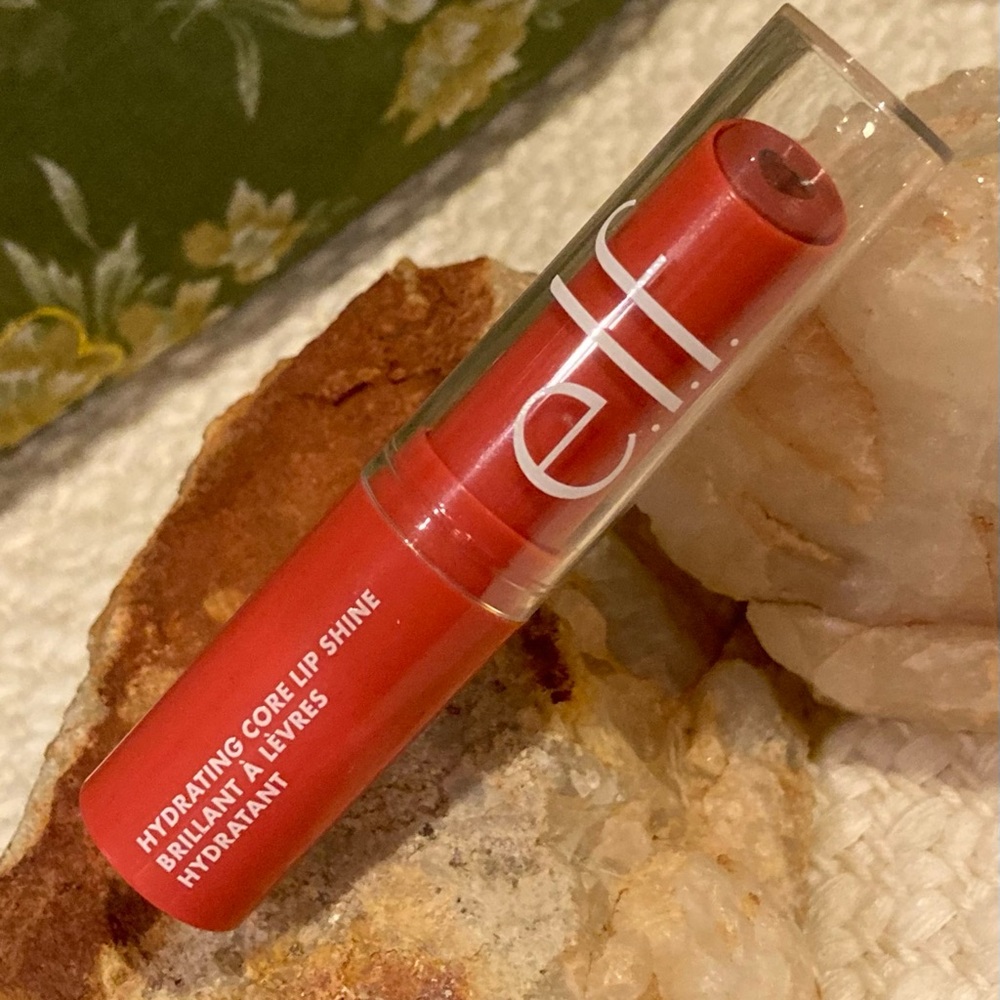 🍒🌼NWOT e.l.f. Hydrating Core Lip Shine in Lovely  0.09 oz.🌼🍒